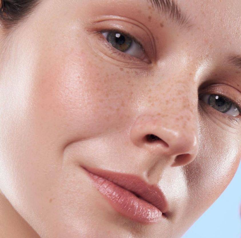 Faire un bilan cutané pour soins de la peau du visage Vedène