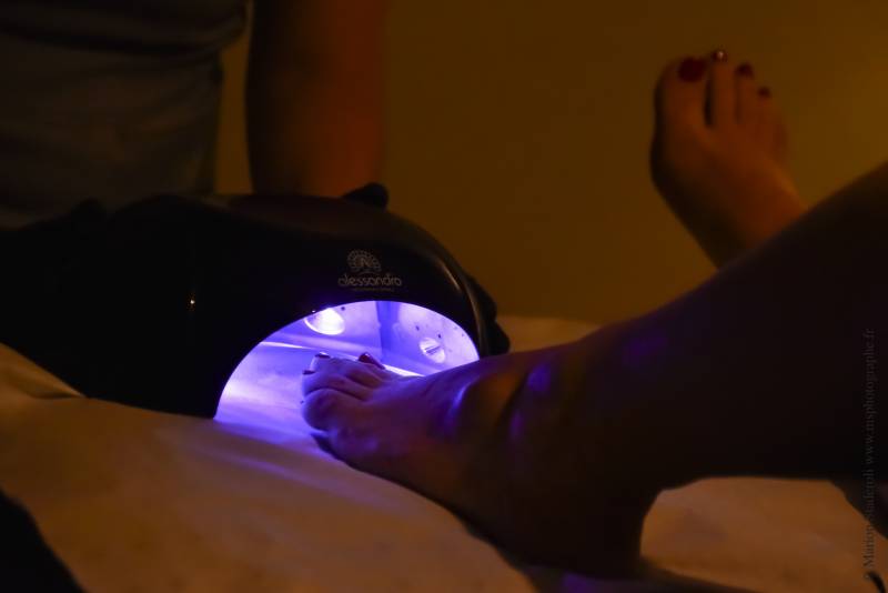 Vernis semi permanent pieds le pontet